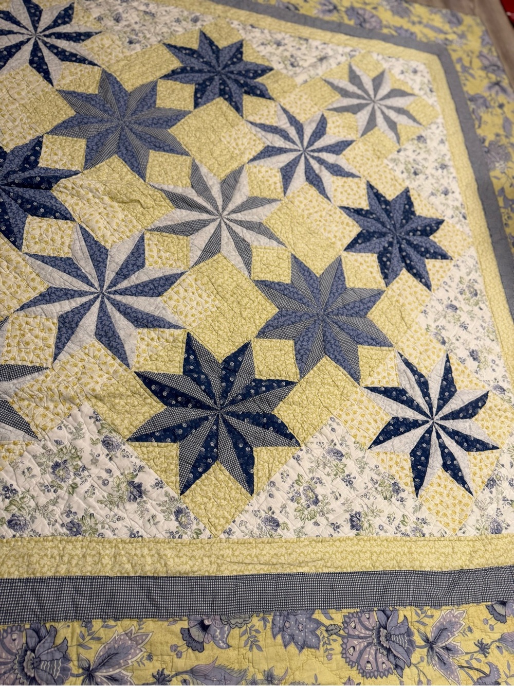Vintage Handmade Star Patchwork Quilt in Blue and Green 84 x 98